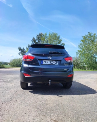 Hyundai ix35 cena 41000 przebieg: 202000, rok produkcji 2010 z Malbork małe 137